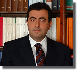 L'avv. Riccardo Manfredi ed i suoi collaboratori.